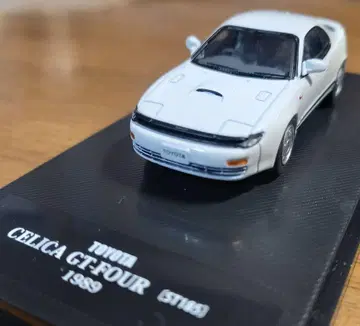중고 자동차 모형 도요타 셀리카 GT-FOUR 1989년식 화이트