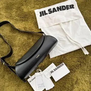 질샌더 JIL SANDER 칸노로 스몰 블랙 직영점 구매