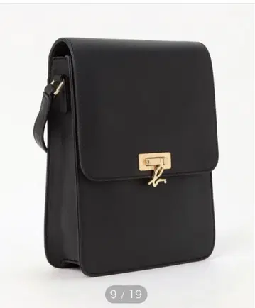 에네스베 숄더백