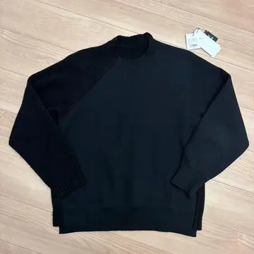 sacai 패널 니트 맨투맨