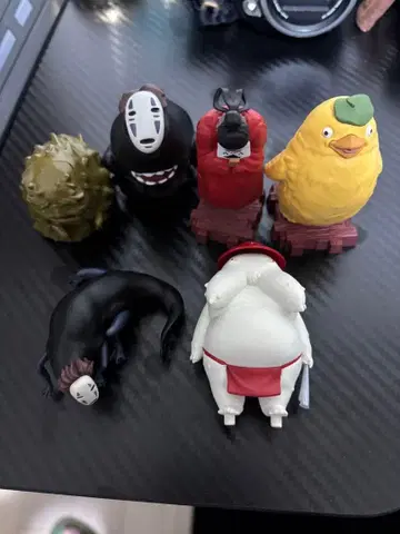 지브리 센과 치히로의 행방불명 피규어