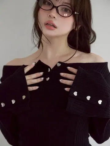 andmary Dorothy heart tops