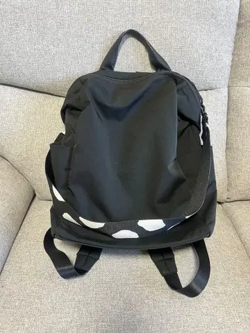 이아파피요네 패턴 와이드 테이프 백팩 & 숄더백