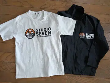 STUDIO SEVEN GU 나일론 점퍼와 T셔츠