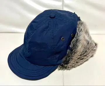 숏 바이저 이어 플랩 캡