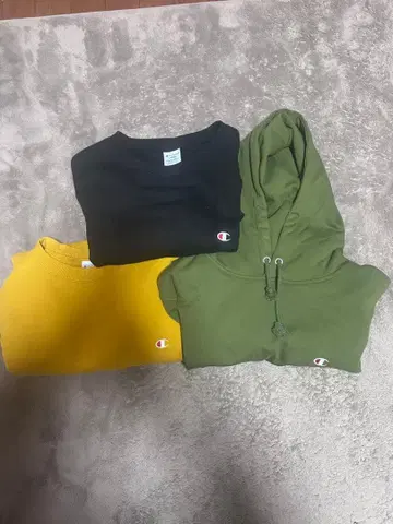 Champion 트레이닝복 3종 세트 L 사이즈 블랙, 옐로우, 그린