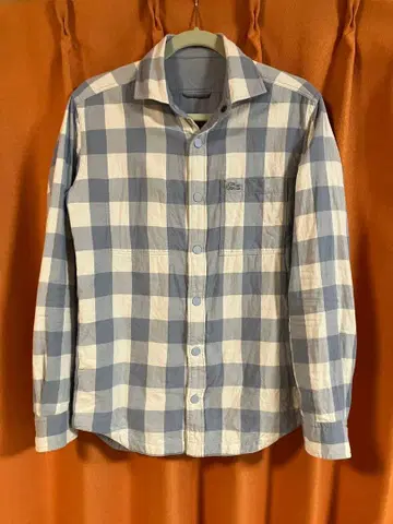 Lacoste 리버서블 긴팔 셔츠 라이트 블루와 화이트 체크