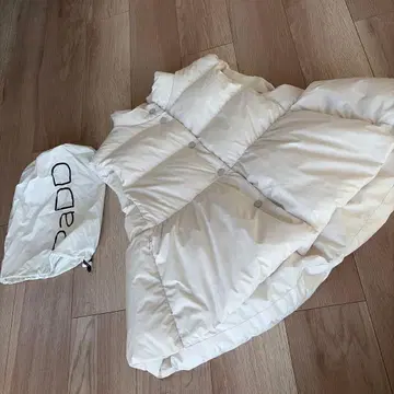 PaDD 화이트 다운 자켓 작게 접히는 파우치 포함