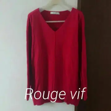 빅 사이즈 Rouge vif 얼굴빛 컬러의 V넥 니트 소매 & 백 리브