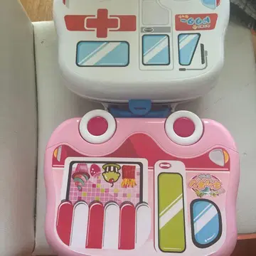 구급차와 캐릭터 케이스 세트