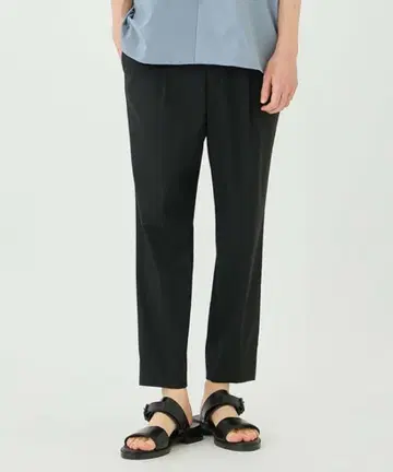 [ UNITED TOKYO ] 사이드 밴딩 앙크 루이지 슬랙스