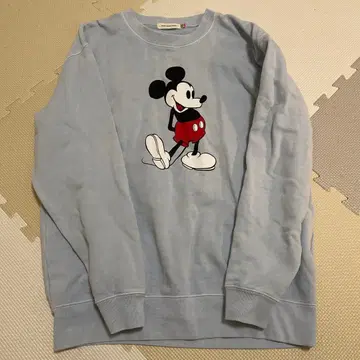 미키마우스 프린트 맨투맨