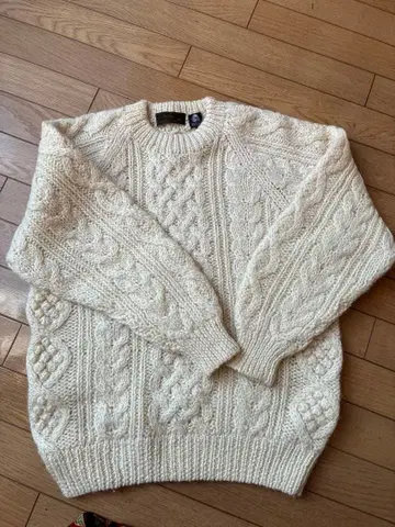 [ 가격 인하 ~12/29까지 ] 아란 무늬 스웨터