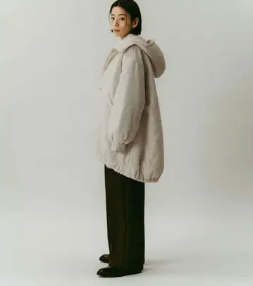 오버 사이즈 후디 충전솜 다운 코트 아이보리