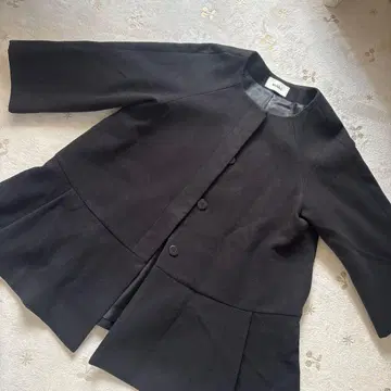 [ 새상품급 ] snidel 블랙 노카라 코트