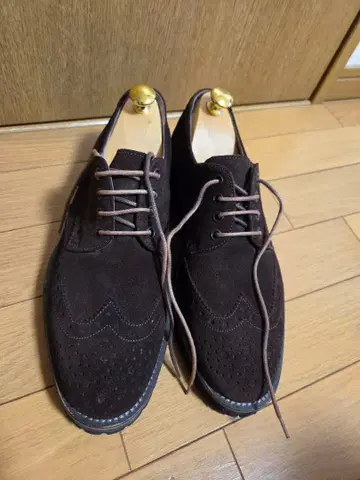 Boemos 보에모스 브라운 스웨이드 윙팁 드레스 슈즈