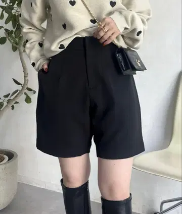 새상품*프로즈 베일*프론트 다트 숏팬츠