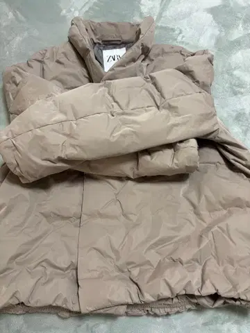 ZARA 베이지 충전솜 점퍼