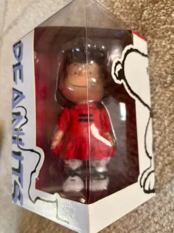 PEANUTS 루시 피규어 세키구치