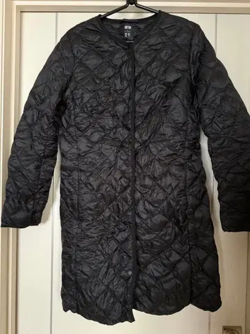 유니클로 울트라 다운 컴팩트 코트 블랙 M 사이즈