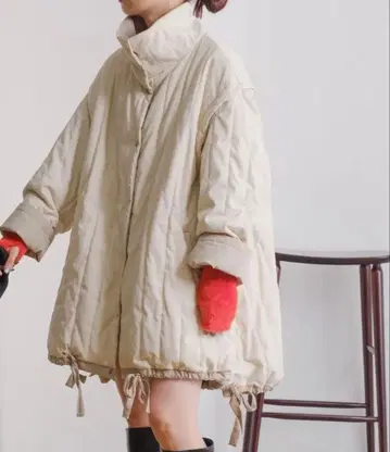 베이지 퀼팅 마운틴 다운 파카 L 사이즈 상당 리버서블