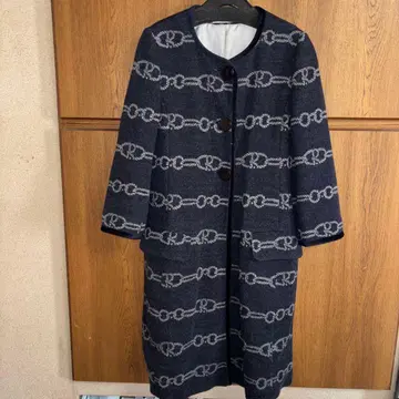 로베르타 까멜리아 네이비 코트