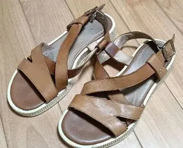 Geox 브라운 스트랩 샌들 36 1/2