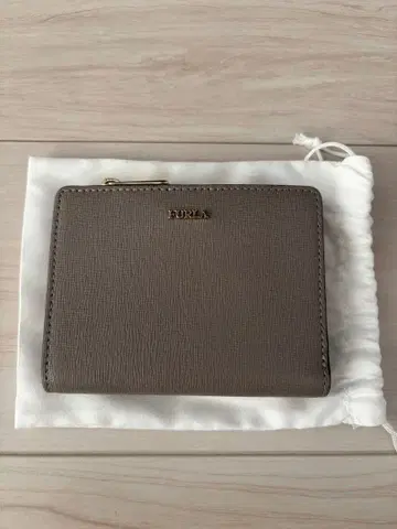 FURLA 그레이 접이식 지갑