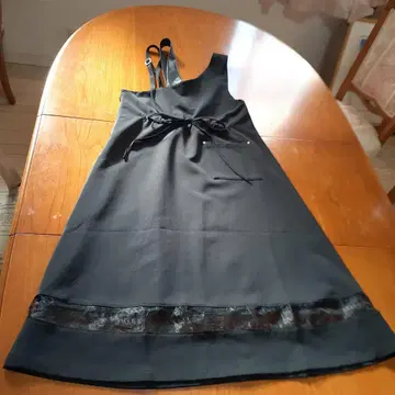 블랙 슬리브리스 원피스