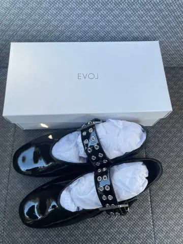 Evol 블랙 펌프스 IZ5808 25.0