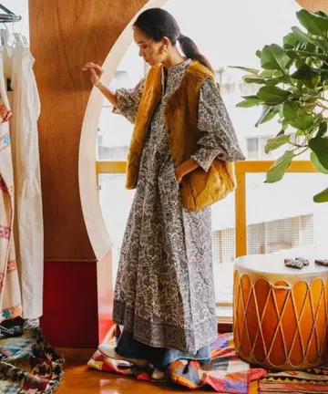 freada 프리다 인도 가슴 퀼트 프린트 원피스