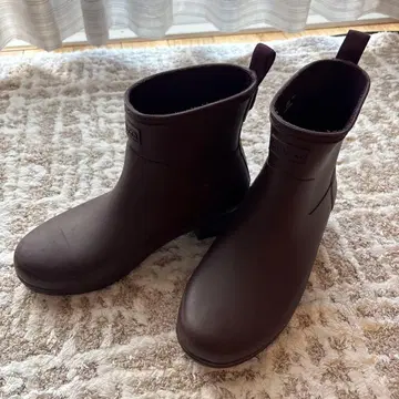 HUNTER 다크 브라운 레인부츠