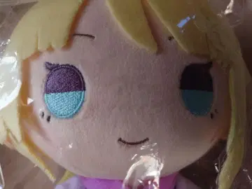 헤브번 헤븐 번즈 레드 모찌돌 카미사키 아델하이드