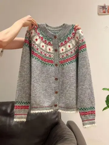 페어아일 패턴 울 스웨터 긴팔 그레이