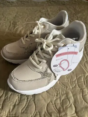 미사용 택 포함 오카다 유리 인힐 웨지 스니커즈 LL