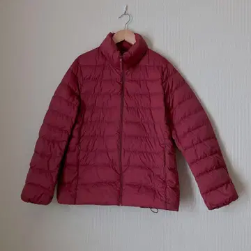 유니클로 울트라 라이트 다운 여성용 와인 레드 L