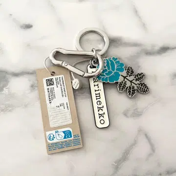 [ marimekko/마리메꼬 ] 카라비너 포함 키링 파랑 장미 택 포함