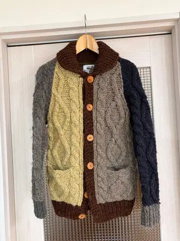 카우친 스웨터 KANATA 케이블 짜임 가디건 로구스