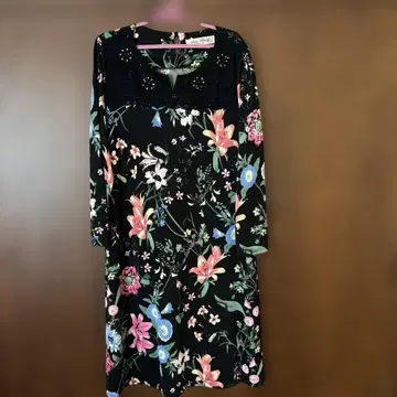 슈퍼 뷰티 꽃무늬 원피스