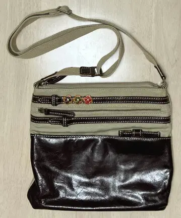 motto 숄더백 베이지 x 짙은 갈색