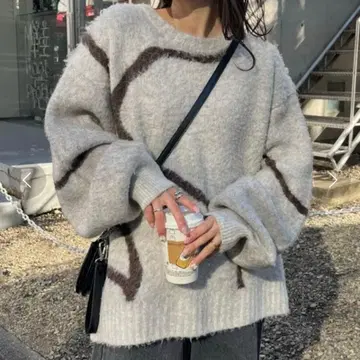 뉘앙스 패턴 샤기 니트