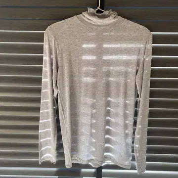 THE PAUSE 그레이 터틀넥 긴팔 상의