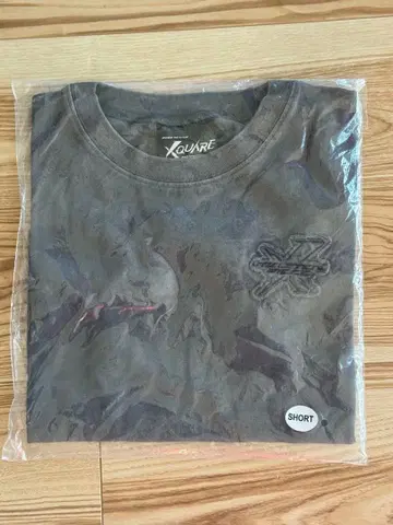 INI XQUARE WASHED T셔츠 숏