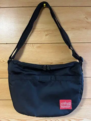 맨하탄 포티지 숄더백 블랙