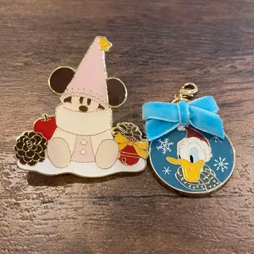 디즈니 크리스마스 리루린린 핀 배지 2025 도날드 참