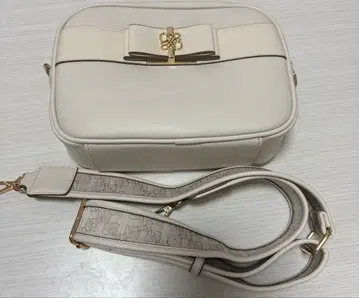 2WAY 모노그램 리본 숄더백 아이보리