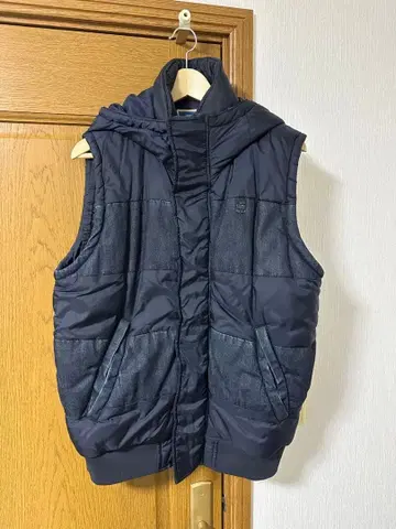 다크 블루 후드 부착 베스트 L 사이즈 (일본 XL 정도)