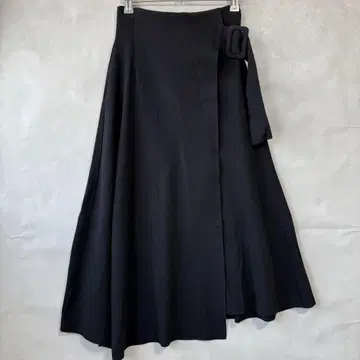 미라 오웬 xs 니트 스커트 플레어 랩 종아리 기장 비대칭