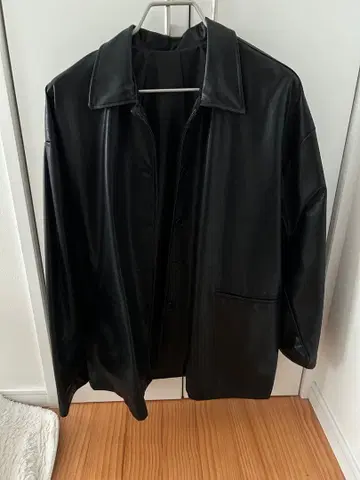 Chillfar 가죽 자켓