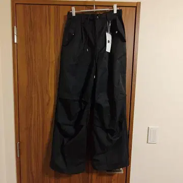 Luis 컨버터블 파라슈트 팬츠